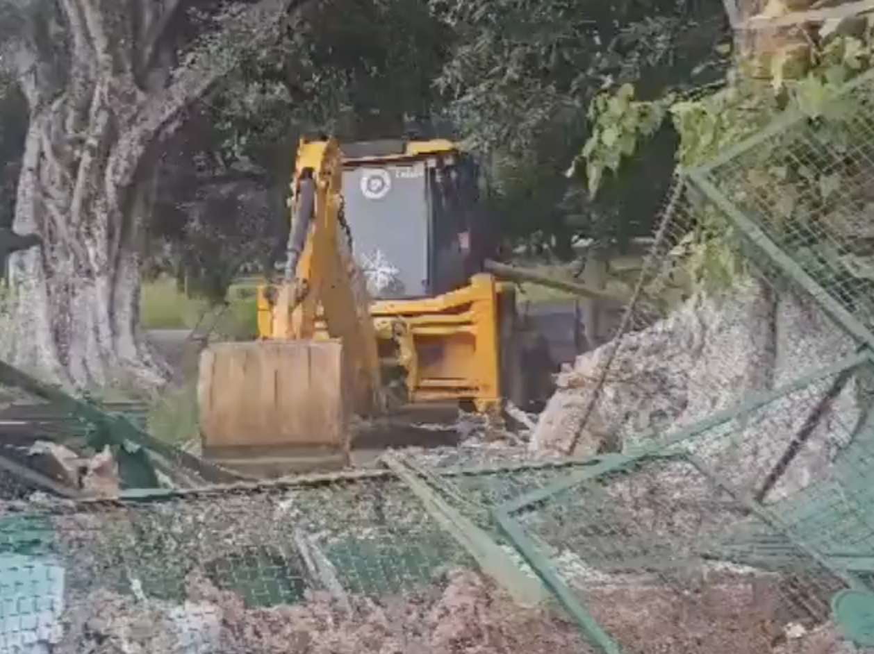 In Kashipur, District Administration Demolishes Five Mazars, Alleging Illegal Construction on Government Land