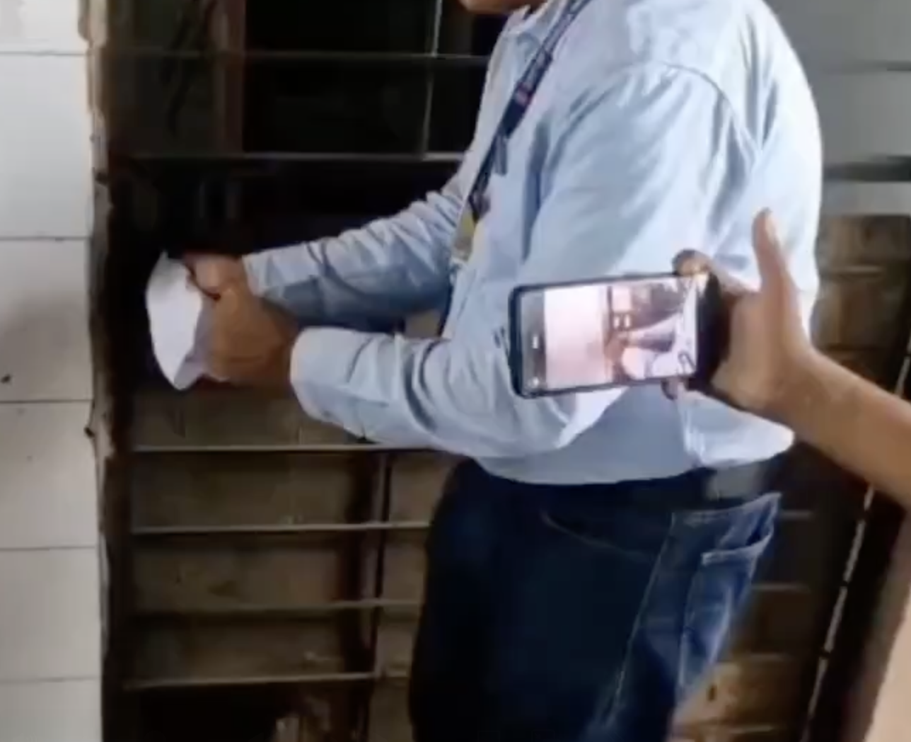 In Khandwa, Authorities Seal Muslim-Owned Eatery After Allegations of Serving Meat to Kanwariyas