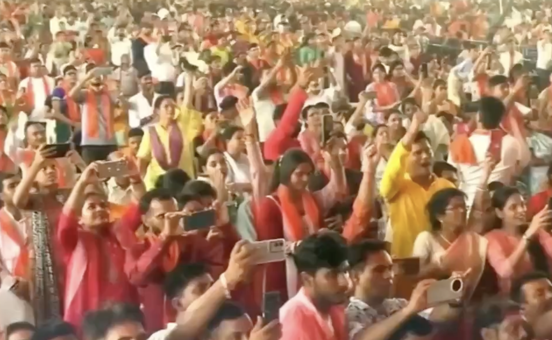 In Patna, Bageshwar Baba and Rambhadracharya Call for Hindu Rashtra and Increased Hindu Population at Sanatan Mahakumbh