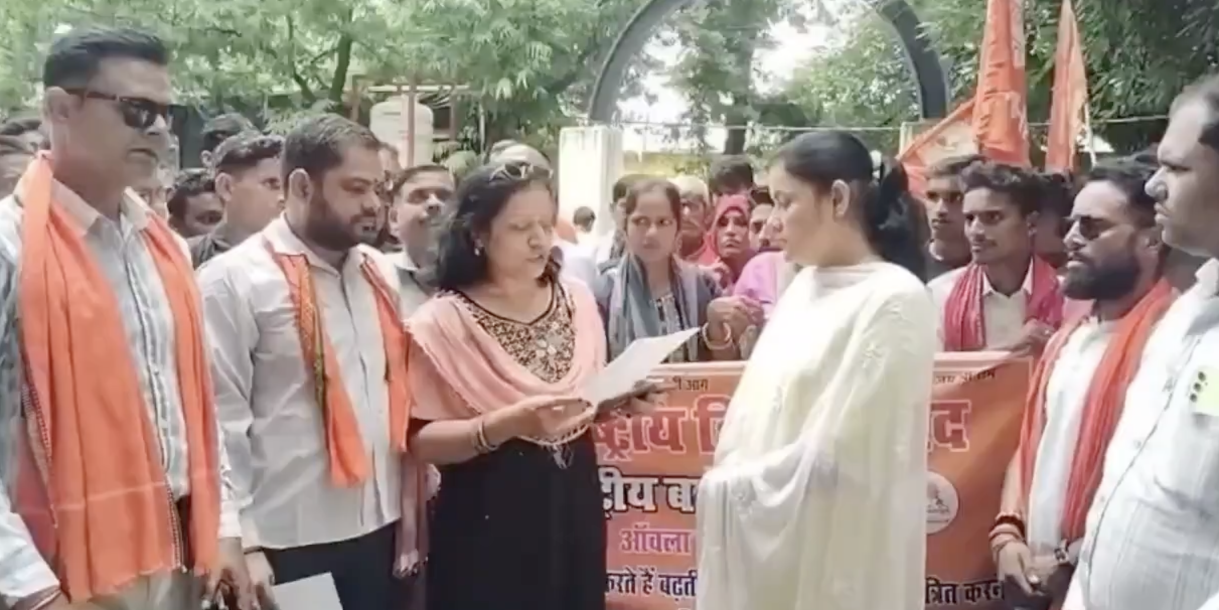 In Aonla, AHP-Bajrang Dal Demands Population Law, Targets Bangladeshi Muslims as Infiltrators