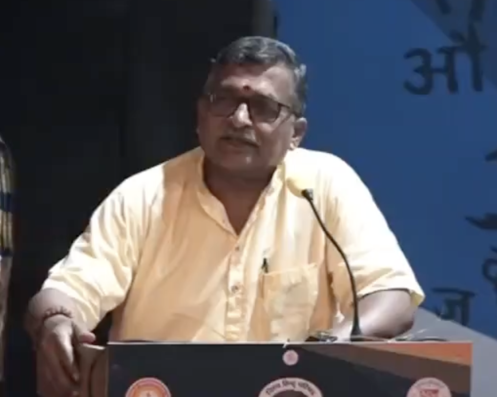In Ahmedabad, VHP official Milind Parande fearmongers about Islam and Christianity at university event