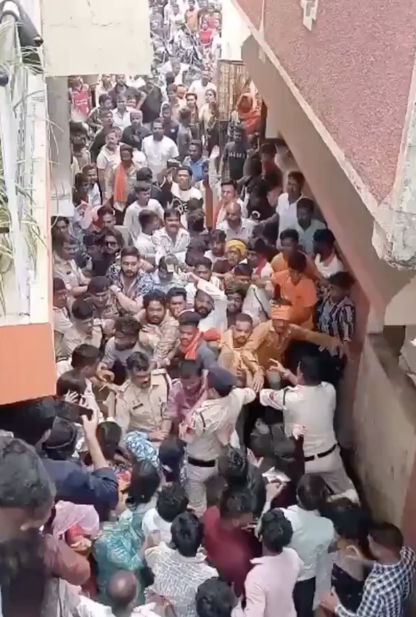 In Raipur, VHP–Bajrang Dal mob storms Jehovah Nissi Church over conversion claims and attacks worshippers