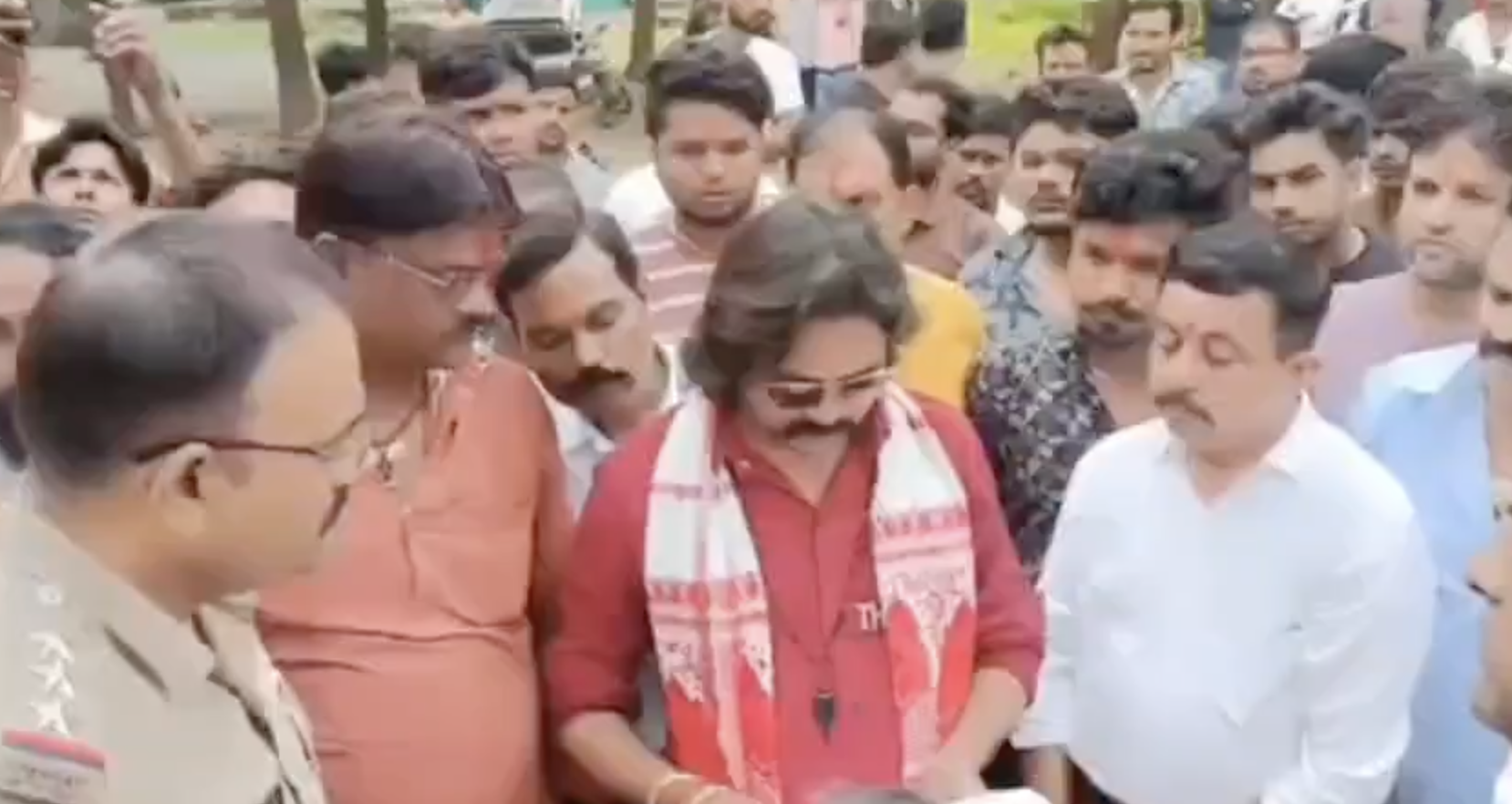 In Hatta, Damoh, VHP–Bajrang Dal protest targets interfaith couple and threatens action if police do not act