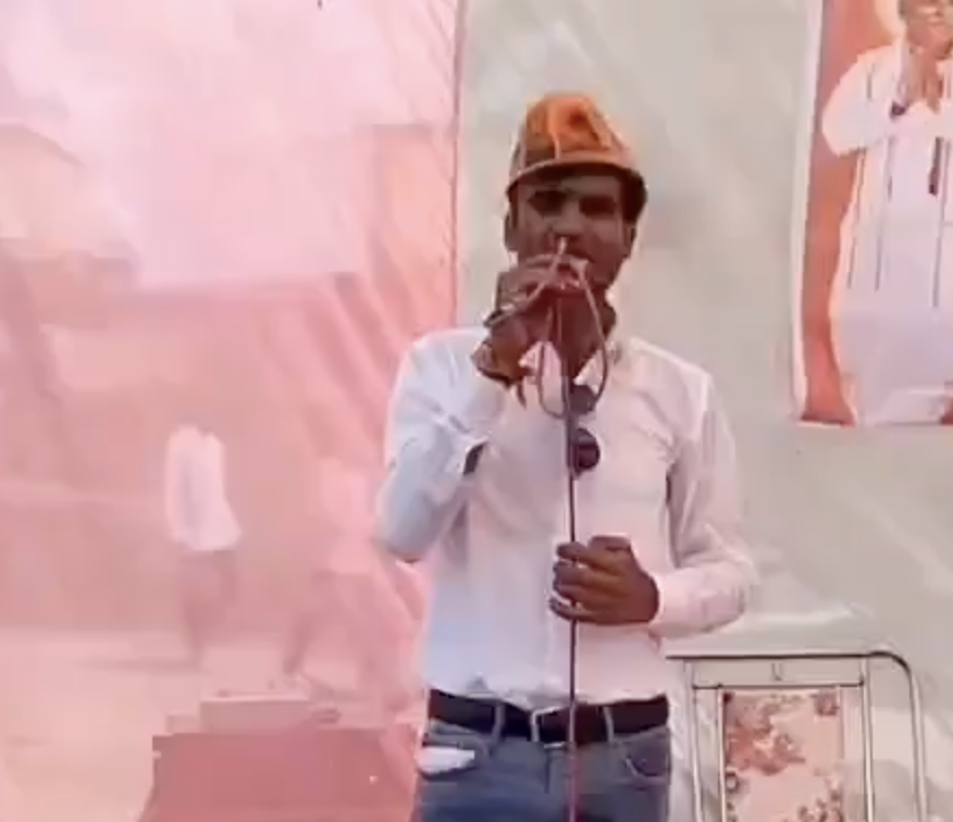 In Itiathok, Gonda, AHP–RBD speaker Brijesh Pandey says Muslims should have gone to Pakistan and spreads wealth claims