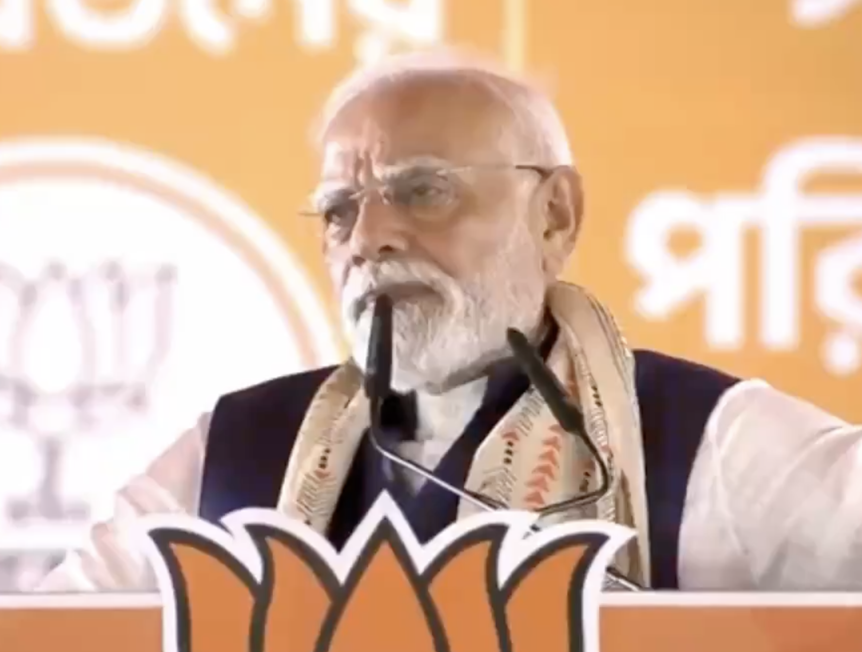 In Dum Dum, Kolkata, PM brands migrants “infiltrators,” vows crackdown