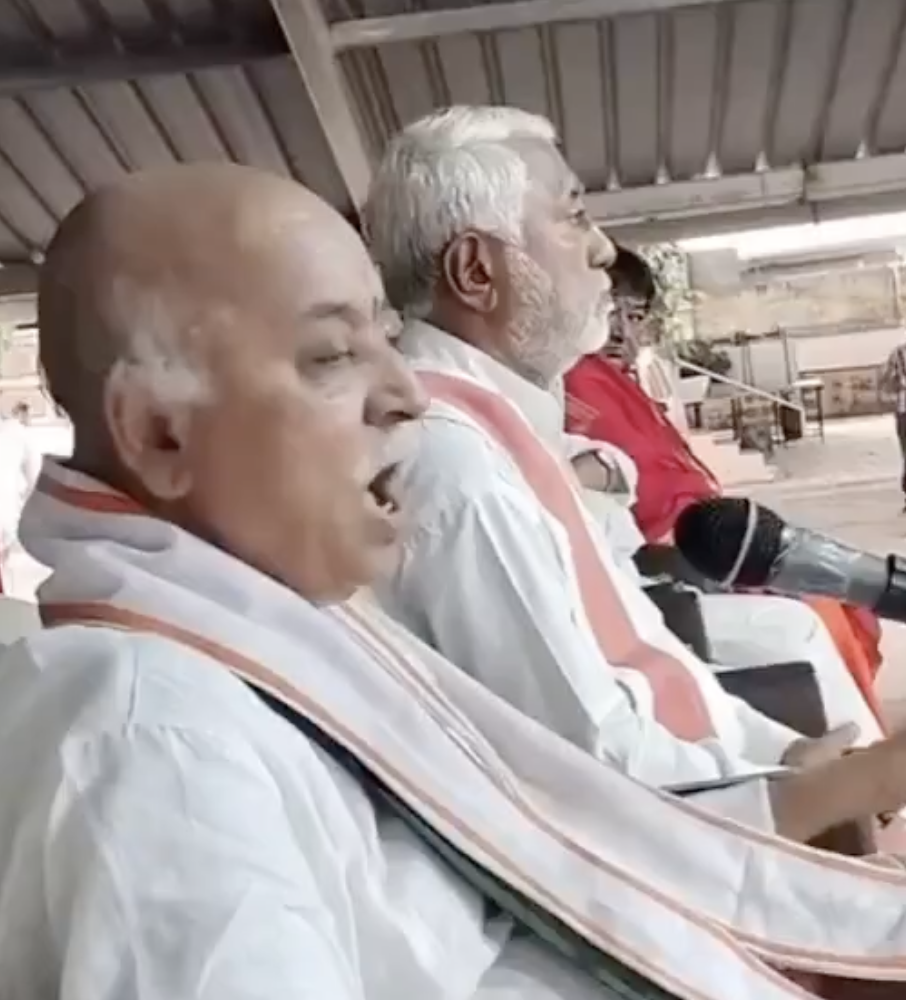 In Kutch, Togadia claims Mecca/Vatican are Hindu temples