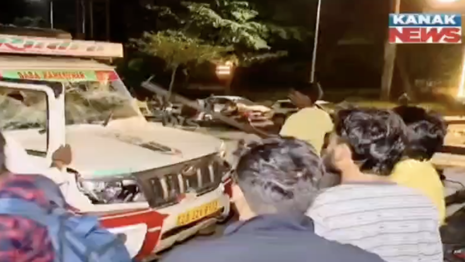 In Bhubaneswar, vigilantes vandalise vehicles over cattle claims