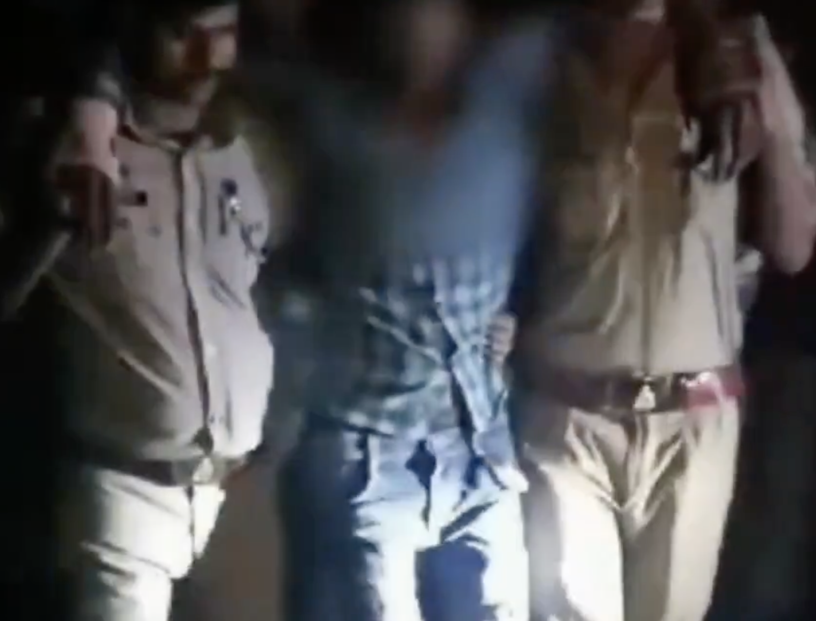 In Ramkola, police shoot and arrest two Muslim men accused of ‘love jihad’