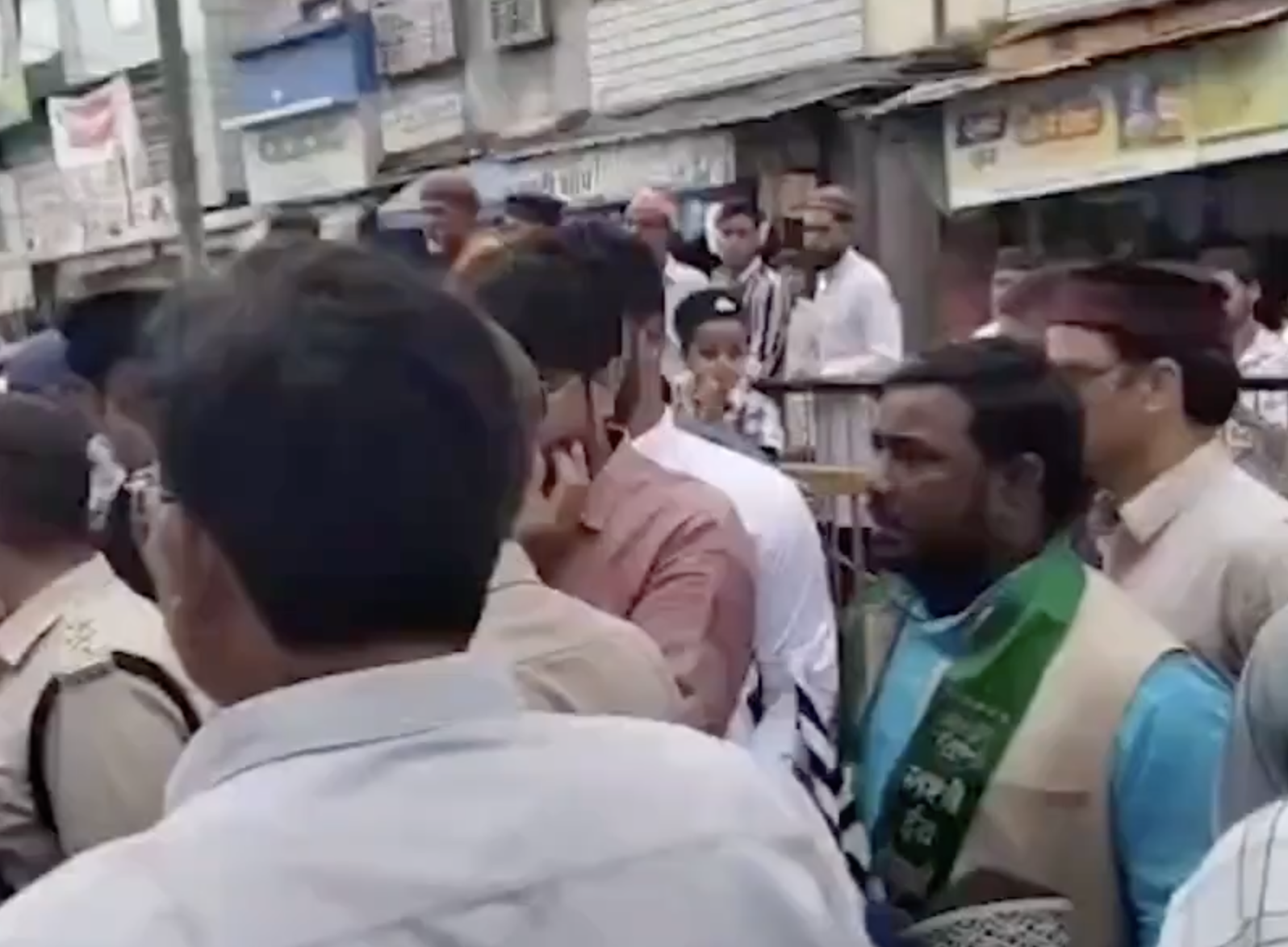 In Biaora, police remove pro-Palestine stickers from Milad-un-Nabi rally participants