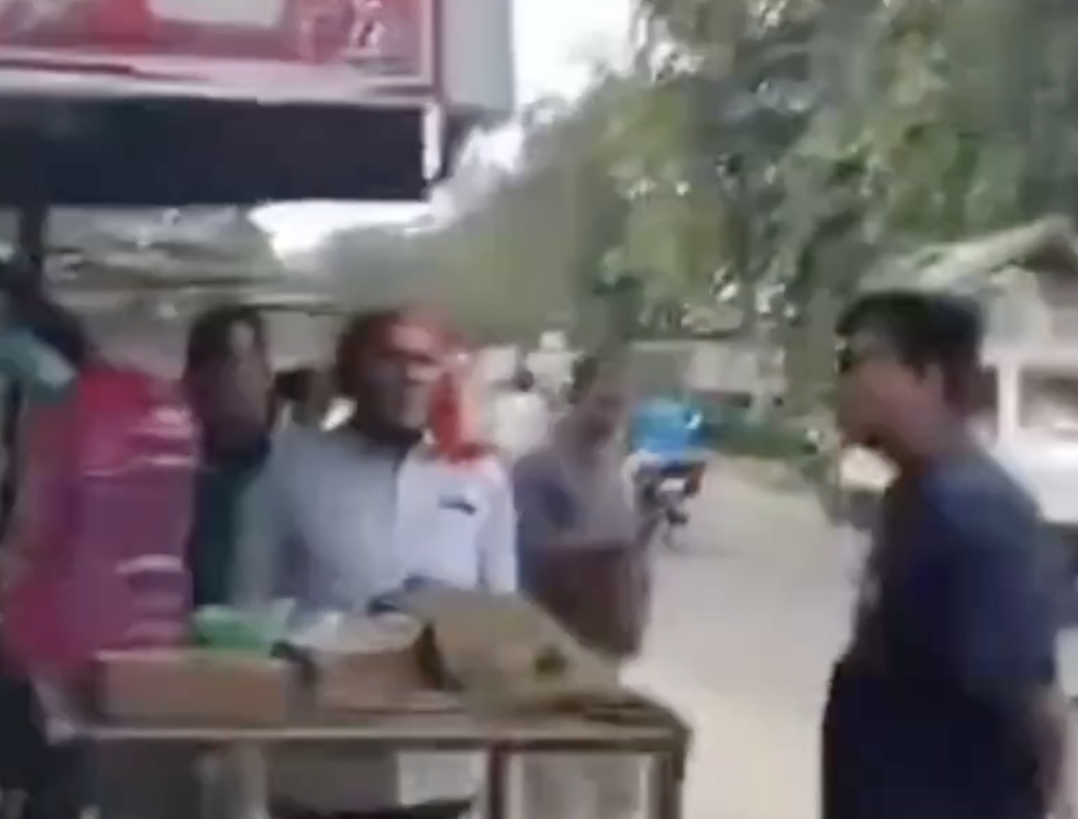 In Maharajganj, Bajrang Dal warns meat vendors to shut shops near temple