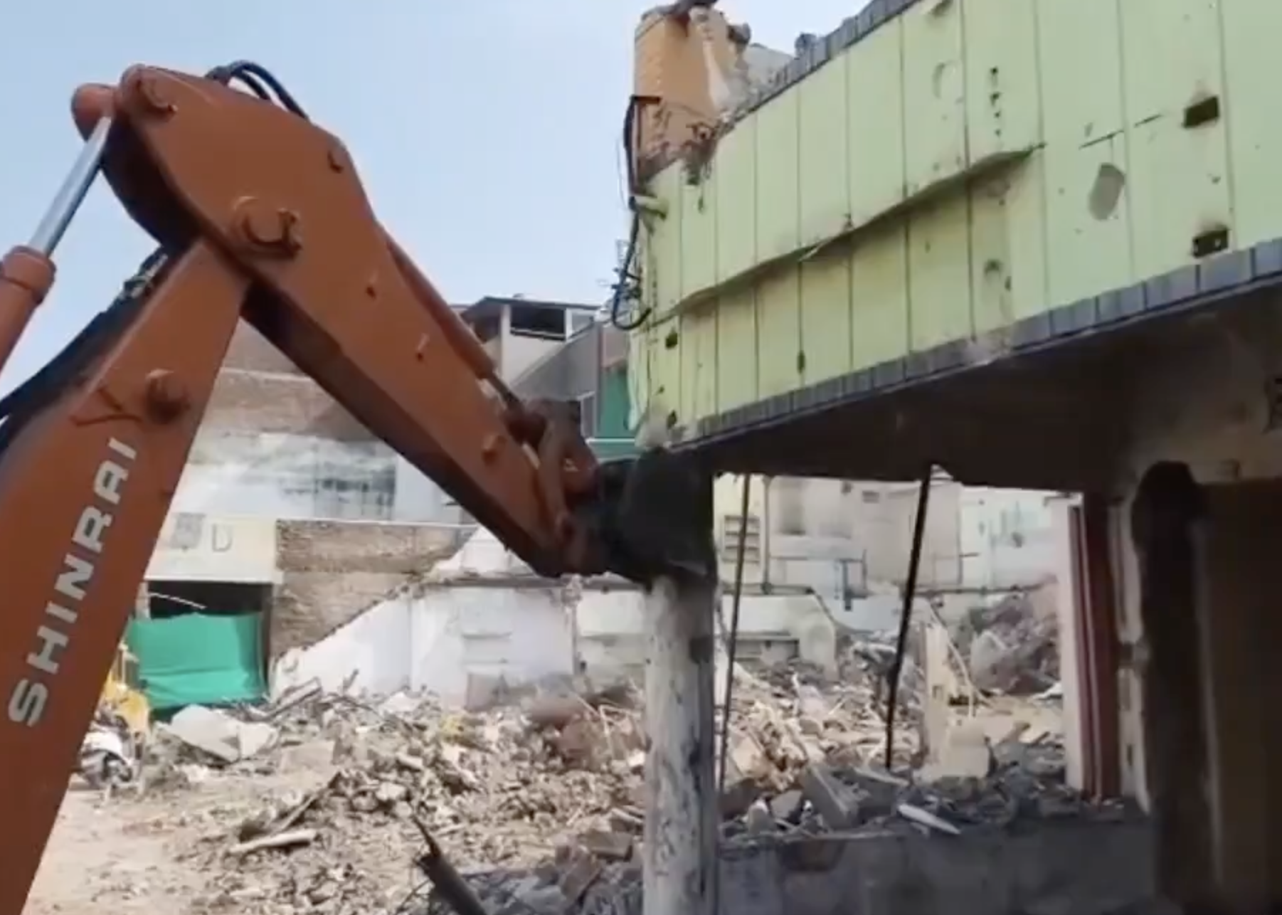 In Begumbagh, authorities demolish Muslim homes near Mahakal temple after tensions