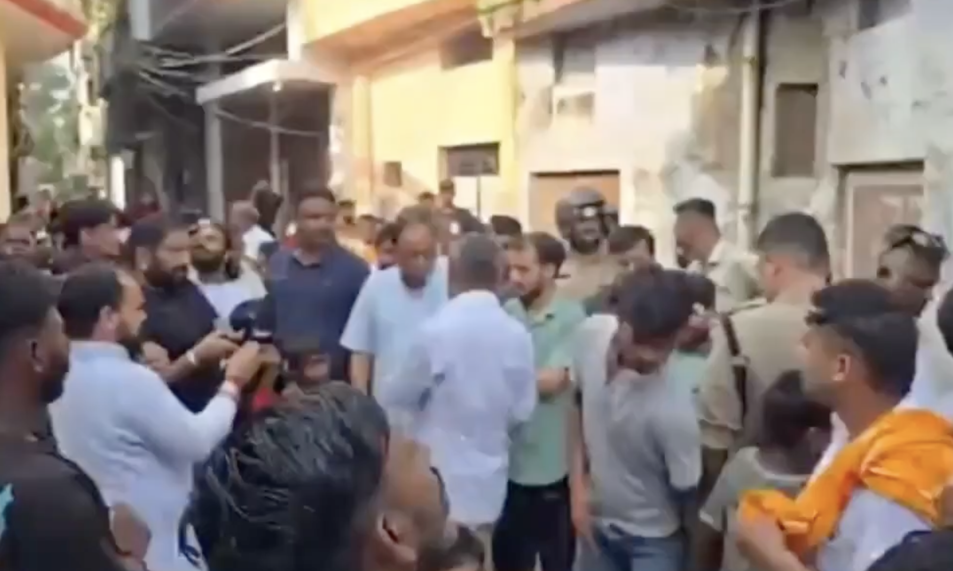 In Rishikesh, Hindutva groups barge into Muslim home and disrupt prayers