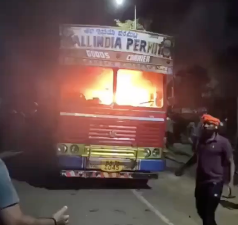 In Belagavi, cow vigilantes torch meat truck accusing illegal beef transport, police arrest several