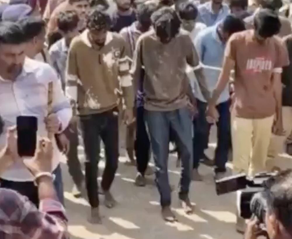 In Bahiyal, Gujarat police parade detained Muslims before mobs chanting pro-police slogans