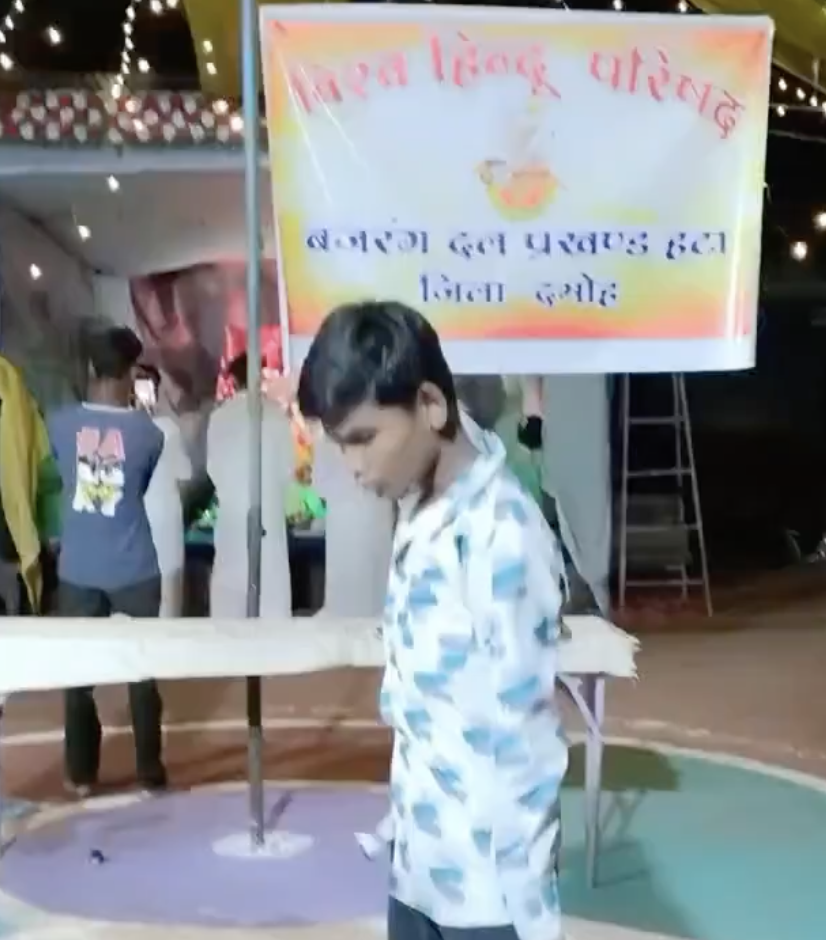 In Damoh, VHP and Bajrang Dal hold Shastra Puja with children displaying weapons