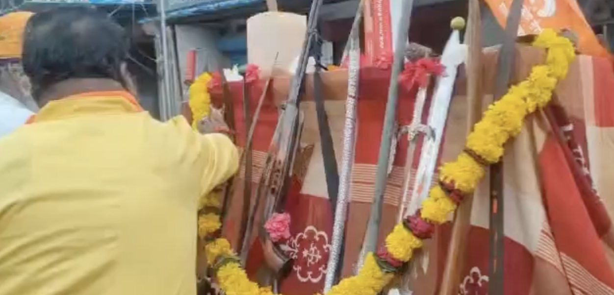 In Semri Harchand, AHP–RBD hold public Shastra Puja with weapons and slogans
