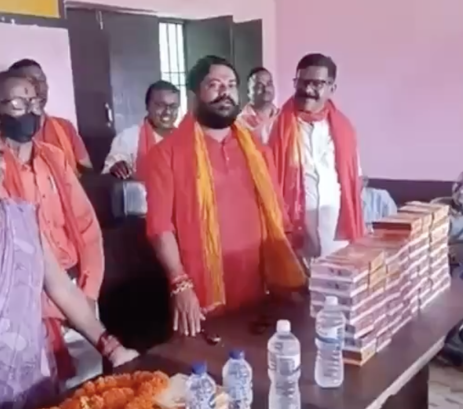 In Basti, leader vilifies Muslims and madrassas, urges saffron displays and voting along religious lines