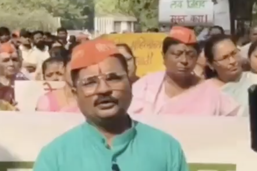 In Jalgaon, HJS Protest Demands Anti–‘Love Jihad’ Law in Winter Session