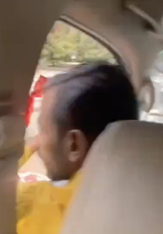 In Puri, Cow Vigilante Threatens Christmas Vendors and Demands Aadhaar Proof