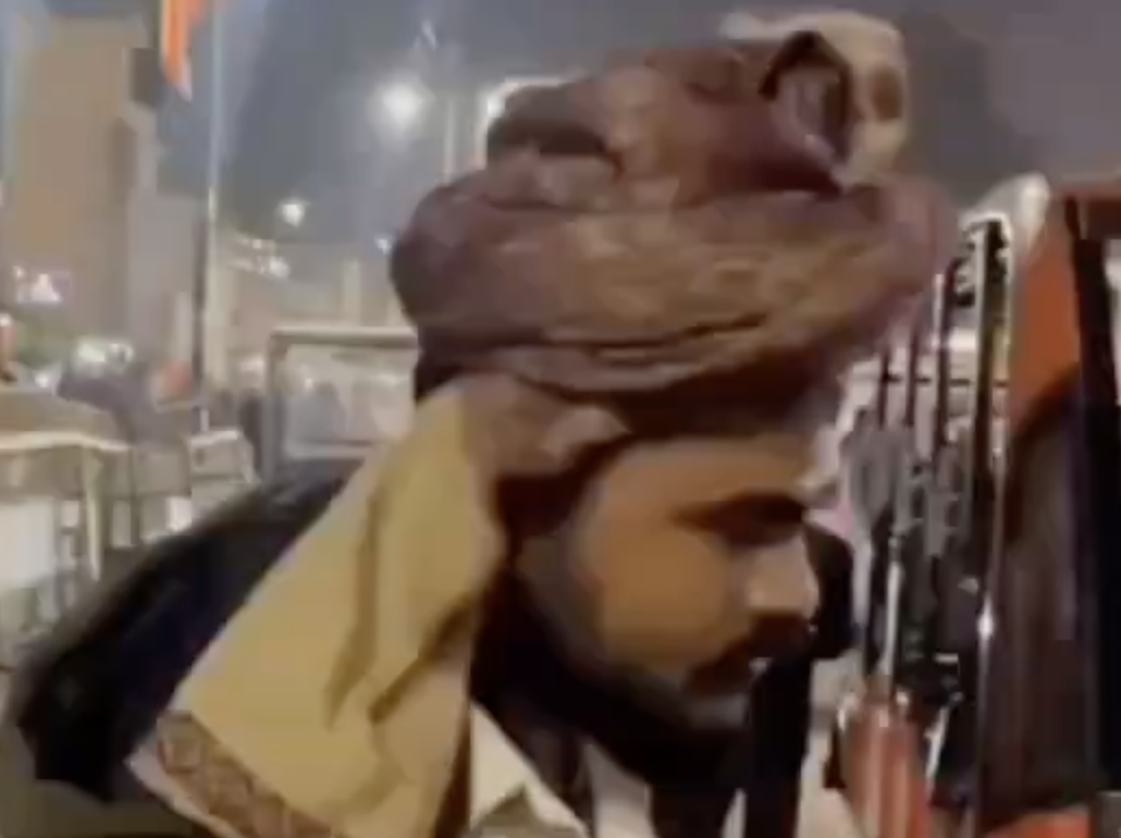 In Ayodhya, Gau Raksha Dal Member Harasses Muslim Minor Outside Ram Mandir