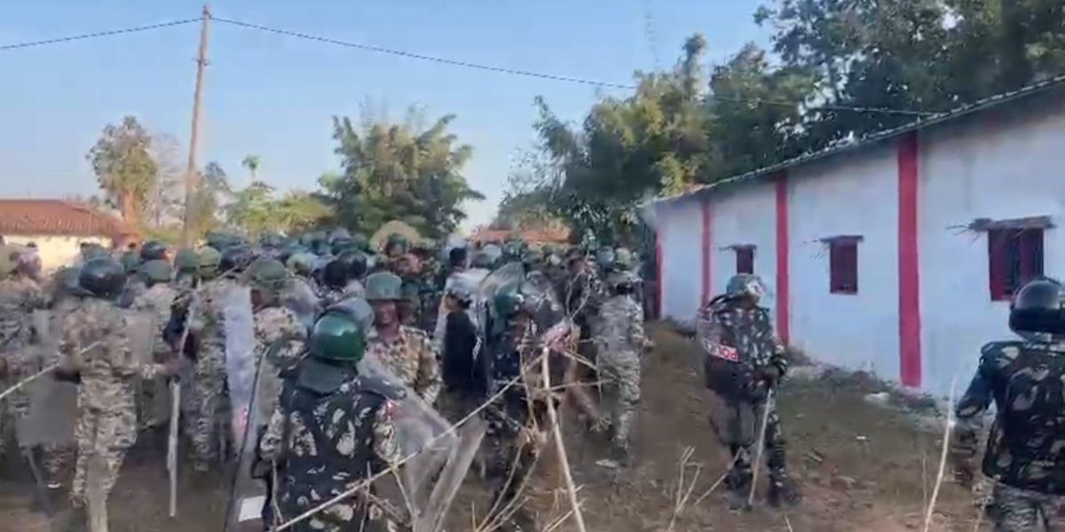 Chhattisgarh: Mob Torches Christian Home, Churches Over Burial Dispute; Survivor Alleges Hindutva Role (The Wire)