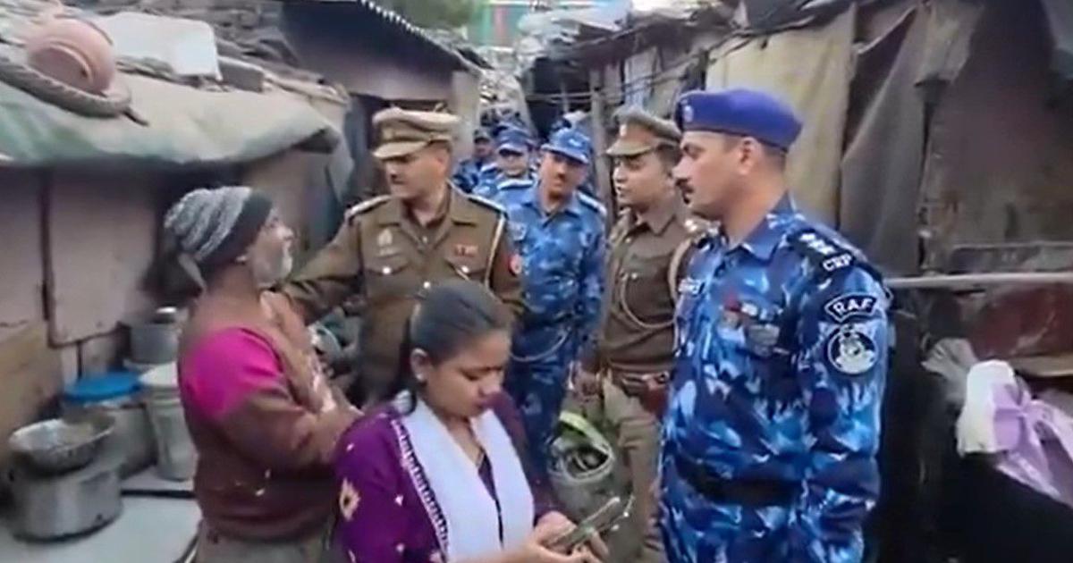 Ghaziabad police official threatens citizens with ‘device to identify Bangladeshis’, inquiry ordered (Scroll)