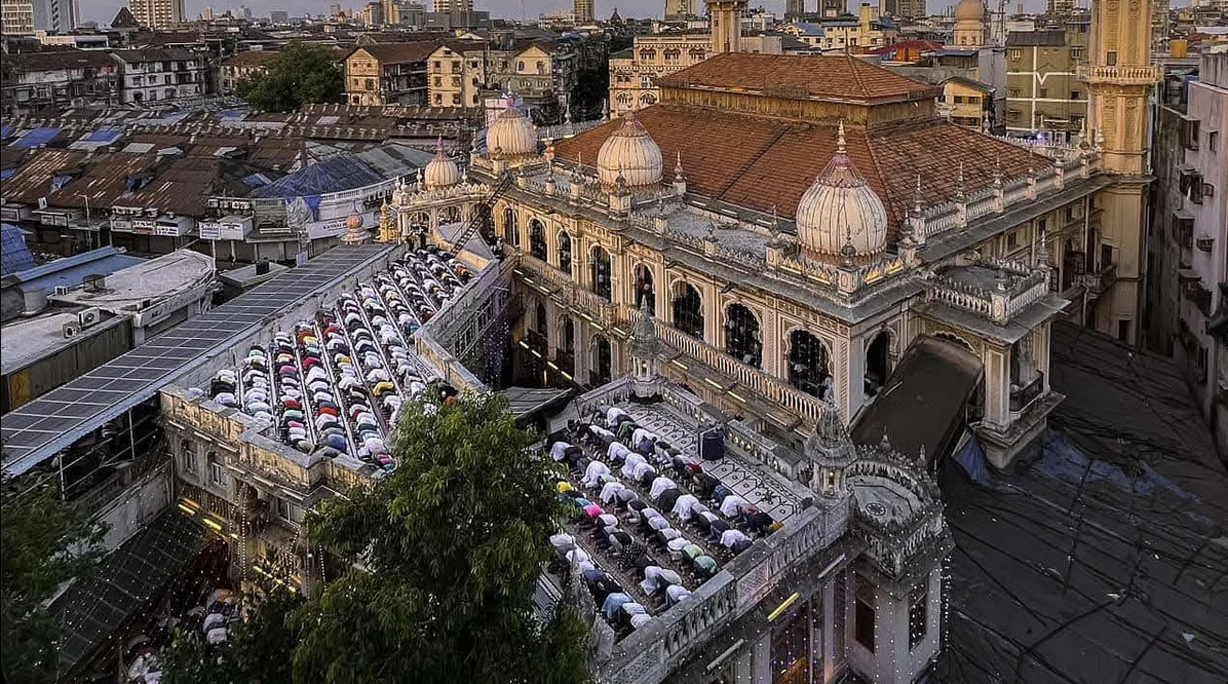 Restore Temples Movement List Flags Mumbai’s Jama Masjid As Former Temple Site (Free Press Journal)