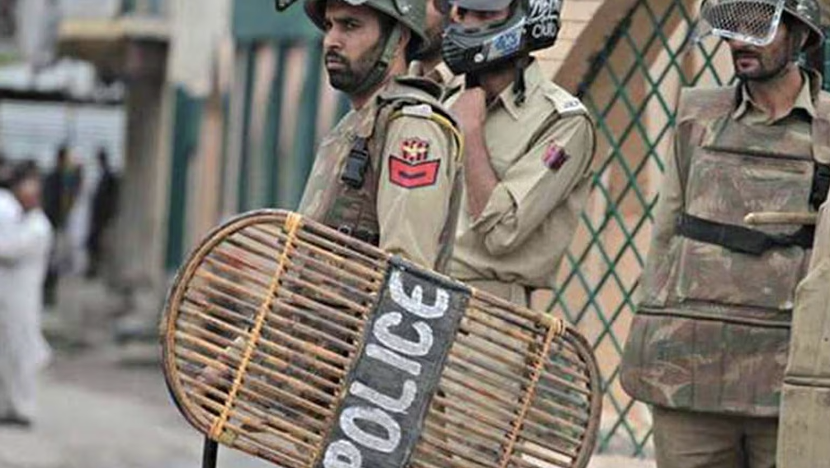 Exclusive: In Kashmir, police seek granular info on mosques – and who runs them (Indian Express)