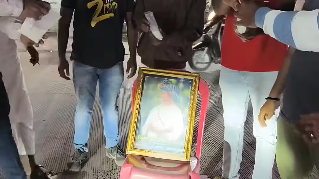 Milk Offering to Tipu Sultan Triggers Effigy Burning by Sakal Hindu Samaj in Ahilyanagar (The Observer Post)