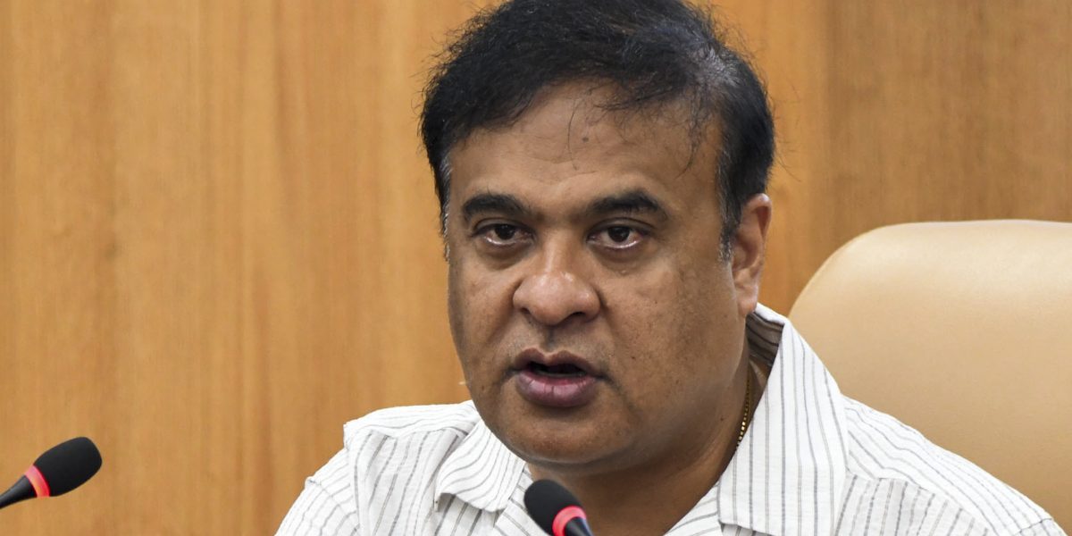 Himanta-led Assam Government’s Policies ‘Bear Signatures of Ethnic Cleansing’, Warn Activists (The Wire)