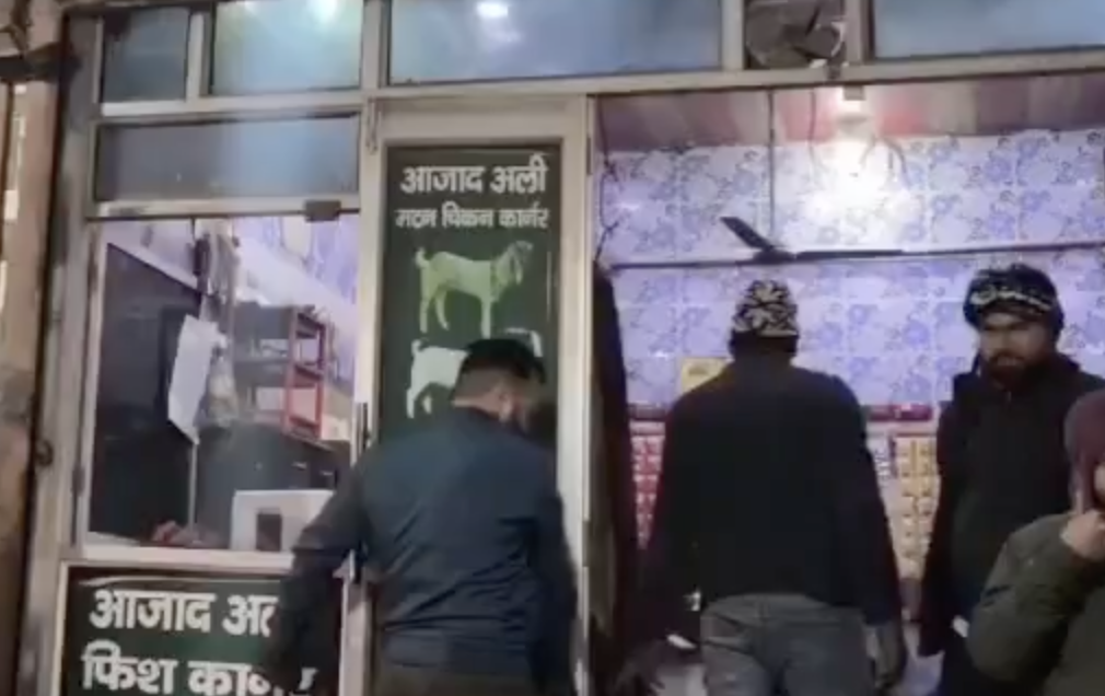 In Delhi, Bajrang Dal Raids Meat Shop and Demands Weekly Closure