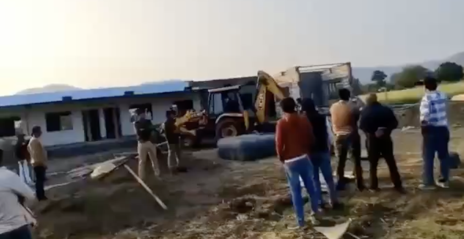 In Betul, Private School Building Demolished After Rumours of ‘Illegal Madrasa’