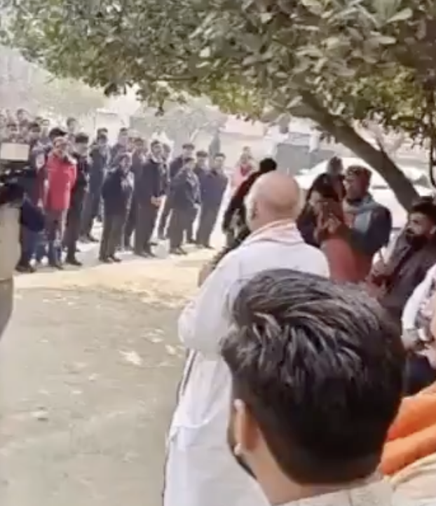 In Lucknow, Pravin Togadia Urges School Students to Use Violence