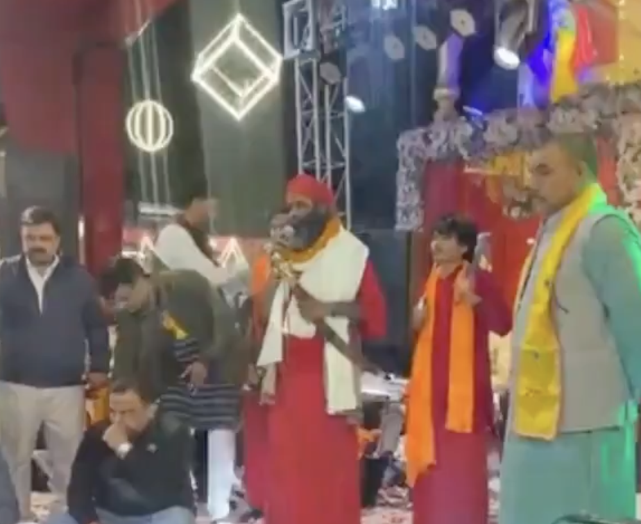 In Kanpur Nagar, Armed Monk Calls Current Moment a ‘Time of War’ for Hindus