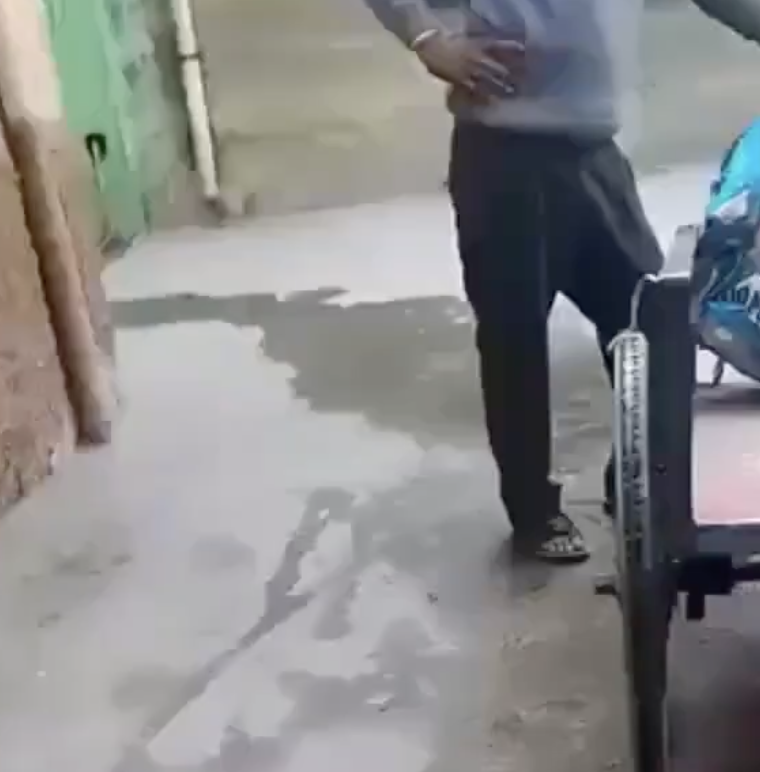 In Haridwar, Chanchal Bhardwaj Harasses Muslim Vendor and Claims Muslims Are Banned