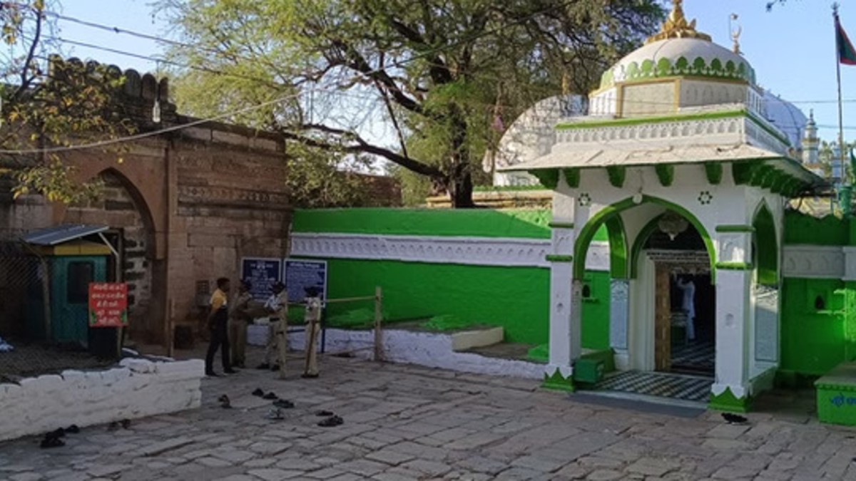 Petitioner Claims Kamal Maula Mosque Is Ancient Saraswati Temple Built by Raja Bhoj in Madhya Pradesh High Court (The Observer Post)