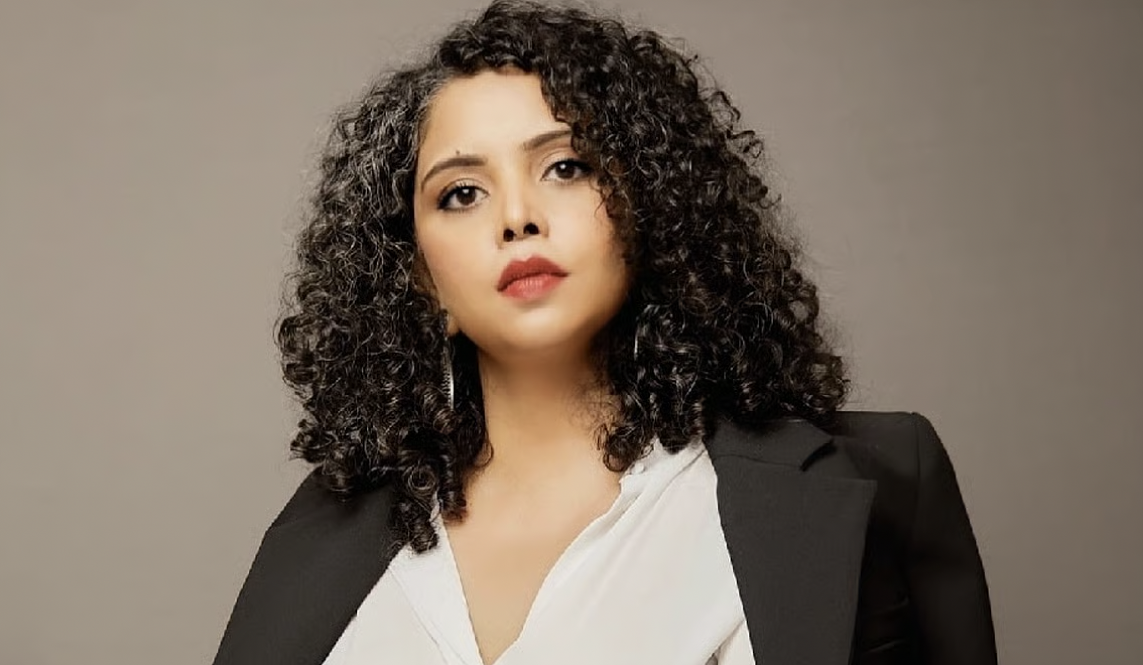 X may lose safe harbour for not acting on Rana Ayyub’s tweets on Hindu deities, Savarkar: Centre to Delhi HC (Bar and Bench)