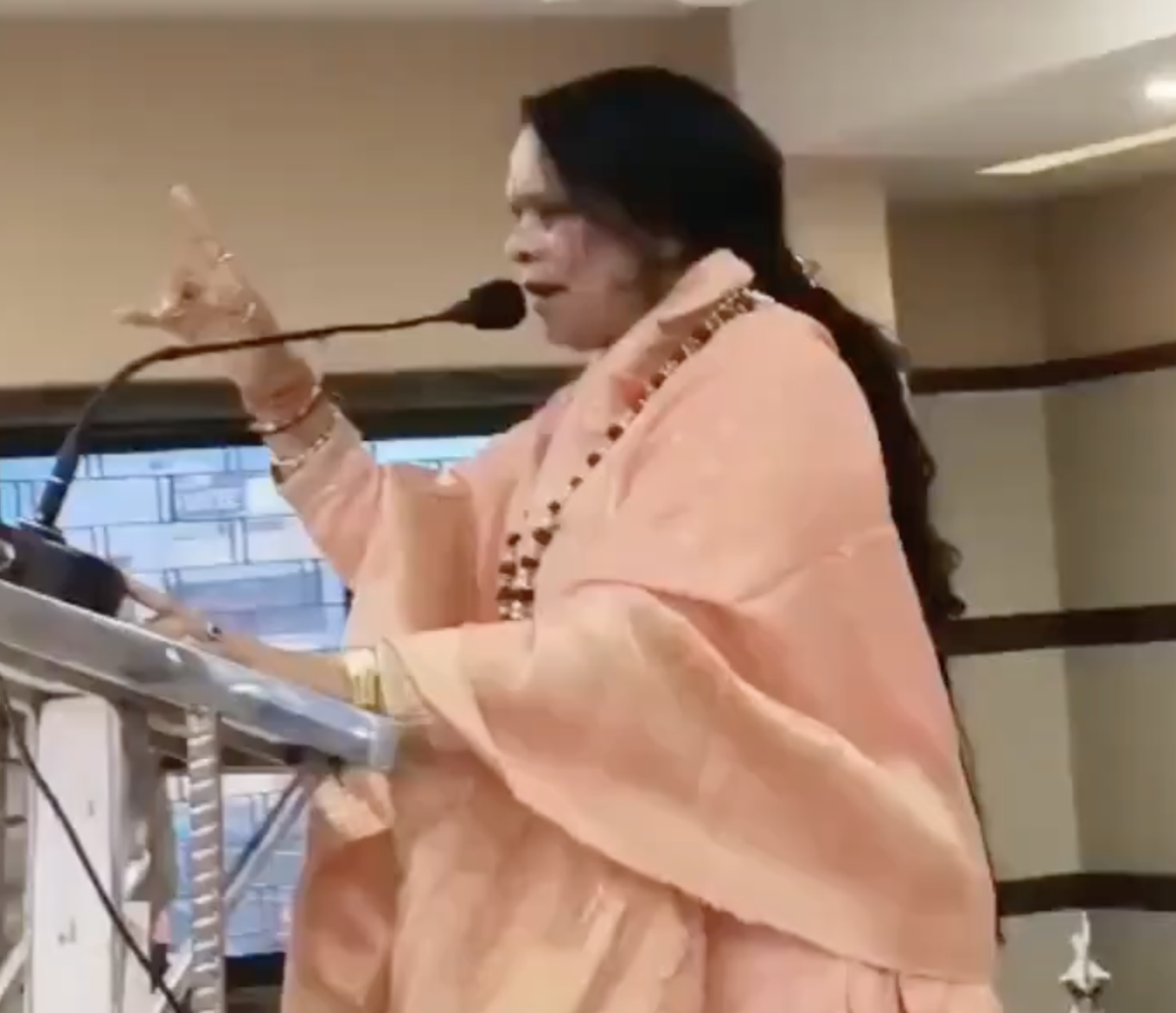 In Siliguri, Sadhvi Prachi Praises ‘72 Hoors’ Approach Against Muslims
