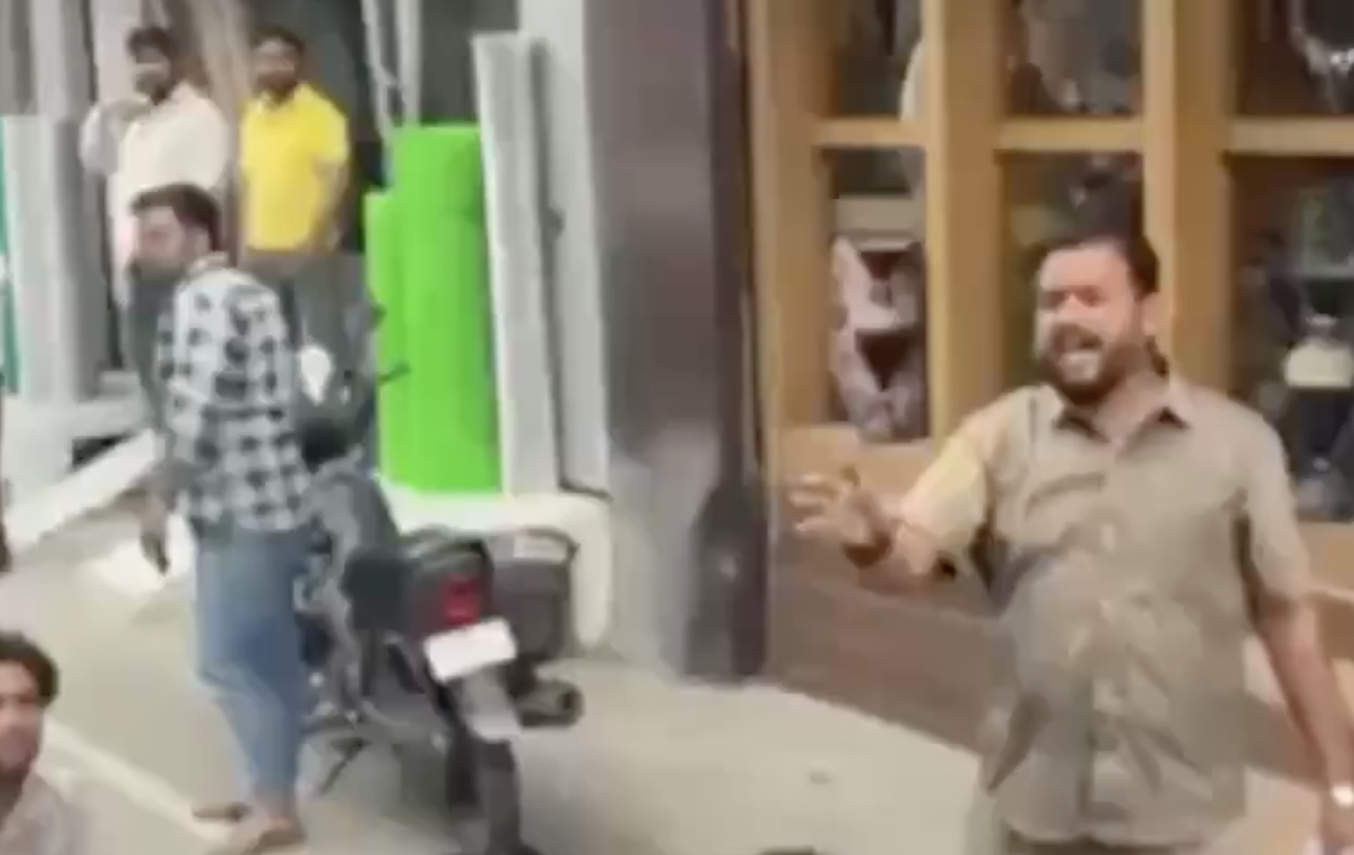 In Deoband, Bajrang Dal Targets Muslim-Owned Restaurant Over ‘Food Jihad’ Claims