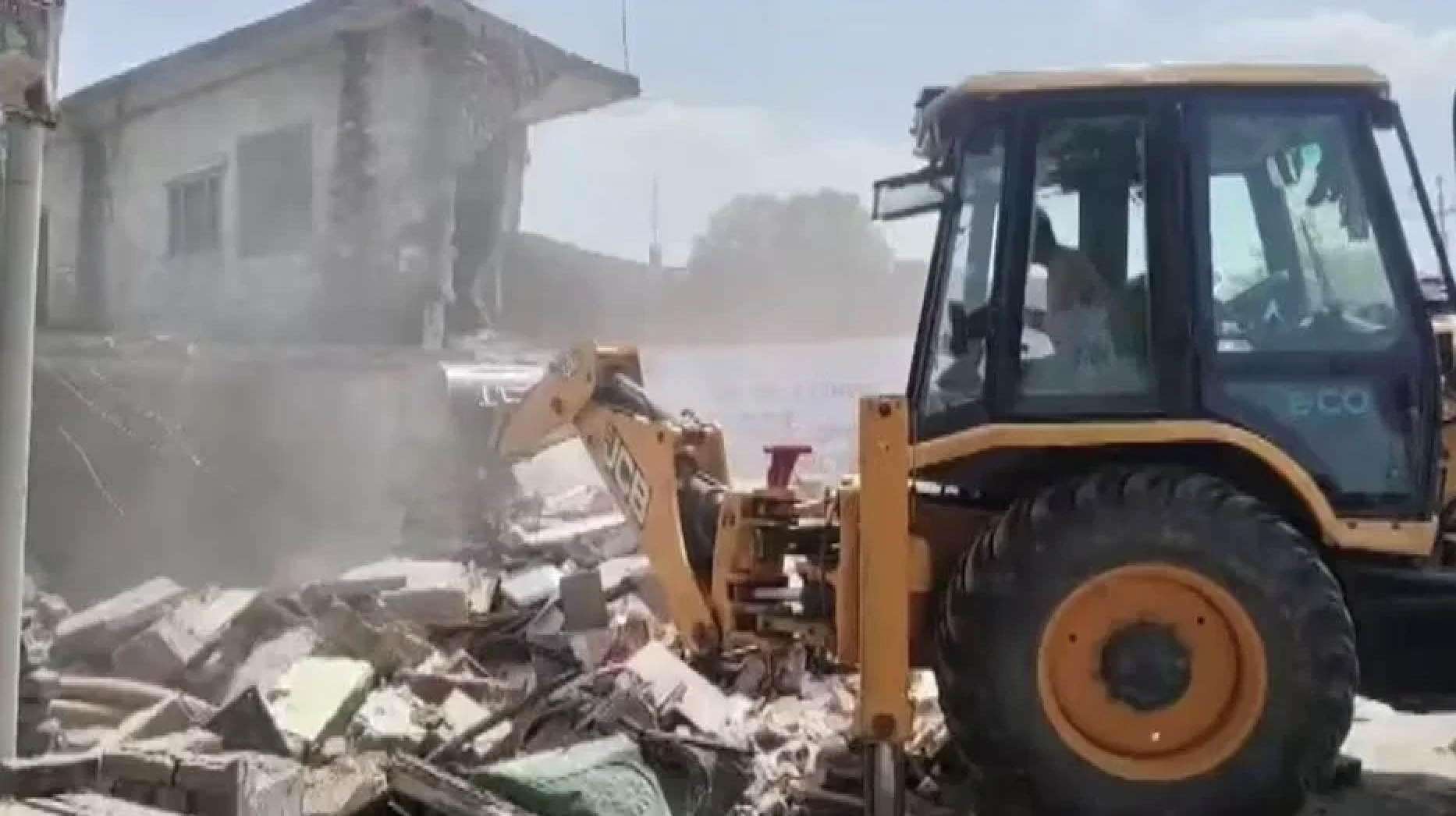 UP Authorities Demolish Madrassas, Mosque Structures in Ghaziabad, Varanasi and Baghpat (The Observer Post)