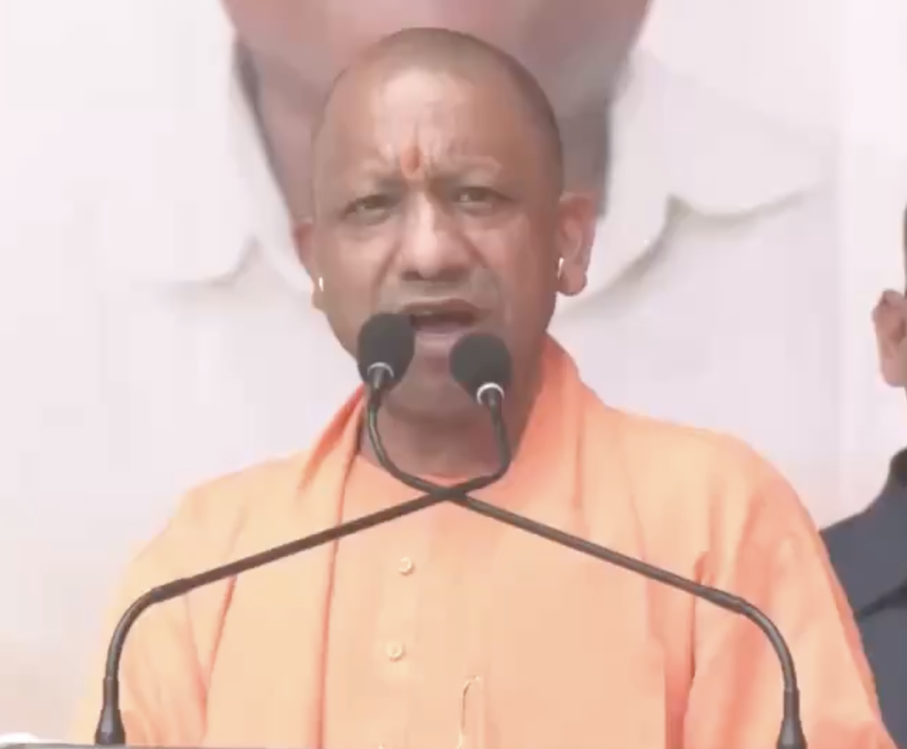 In Kolkata, Yogi Adityanath Calls for Ending ‘Kathmulla-Pan’ in Bengal