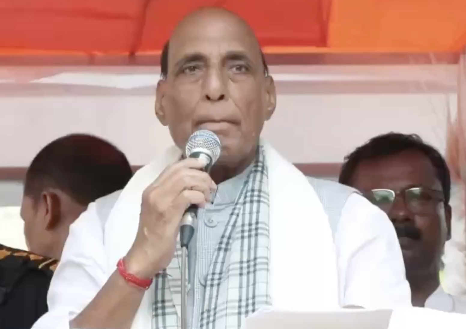 In South 24 Parganas, Rajnath Singh Promises Deportation of ‘Bangladeshi Infiltrators’