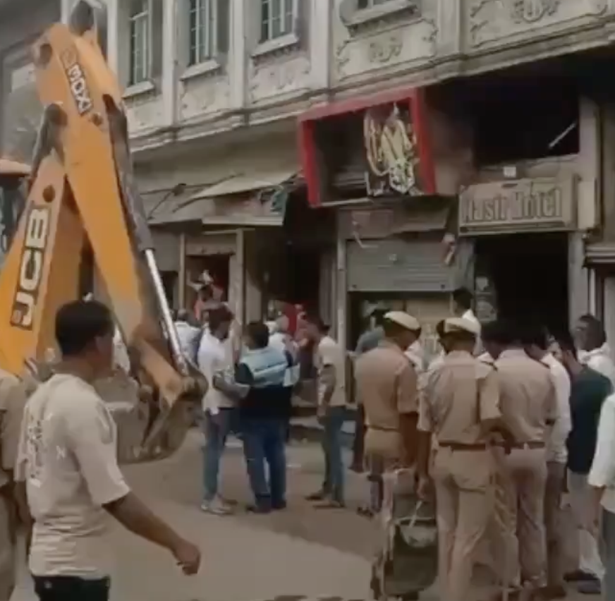 In Chandauli, Authorities Demolish Parts of Jama Masjid and Adjacent Shops