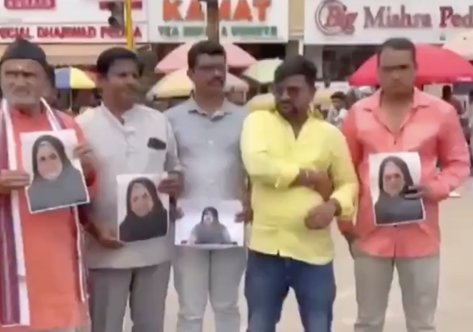 In Hubballi, Sri Rama Sene Demands Reinstatement of Hijab Ban