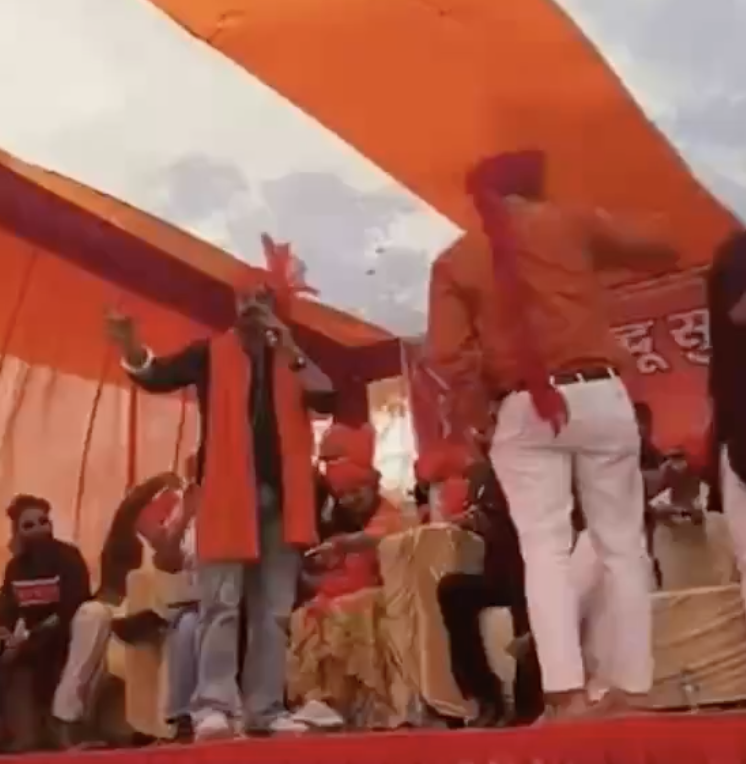 In Agra, Cow Vigilante Uses Anti-Muslim Slurs at Public Event