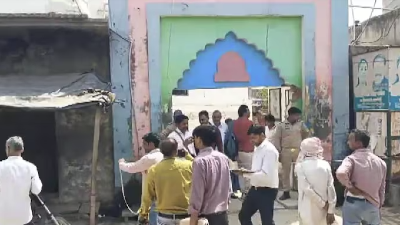 Sambhal mosque row: FIR filed after Dalit Muslim family alleges namaz denial (India Today)