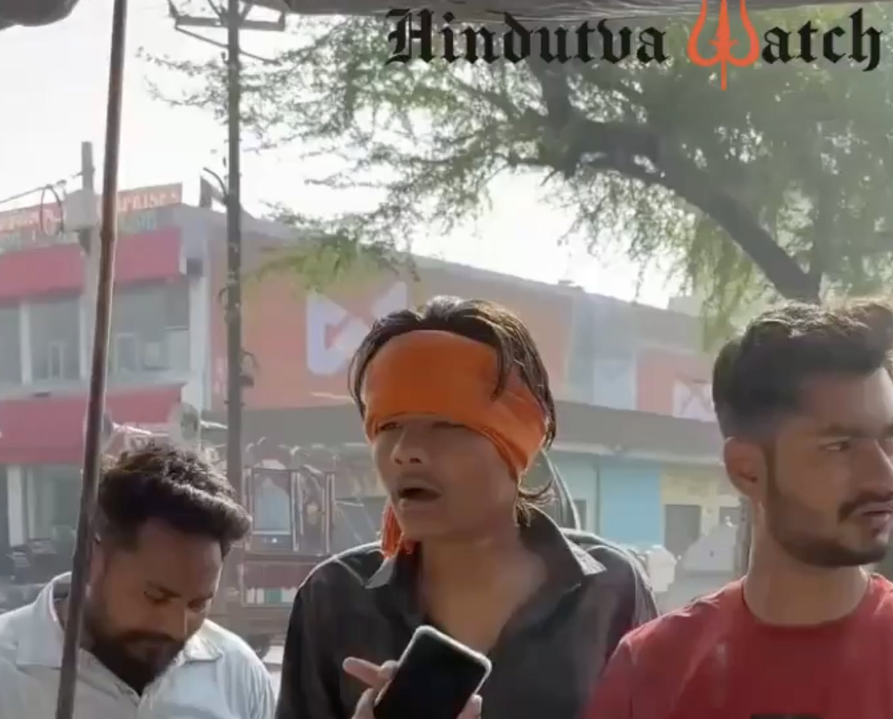 In Harduaganj, Hindu Nationalists Harass Muslim Biryani Vendors and Demand Stalls Be Removed