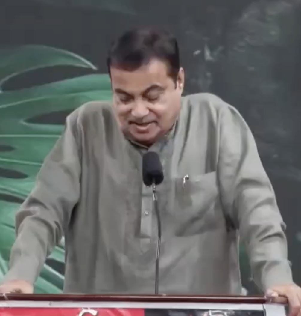 In Noida, High Court Judge and Union Minister Attend Suresh Chavhanke’s Event