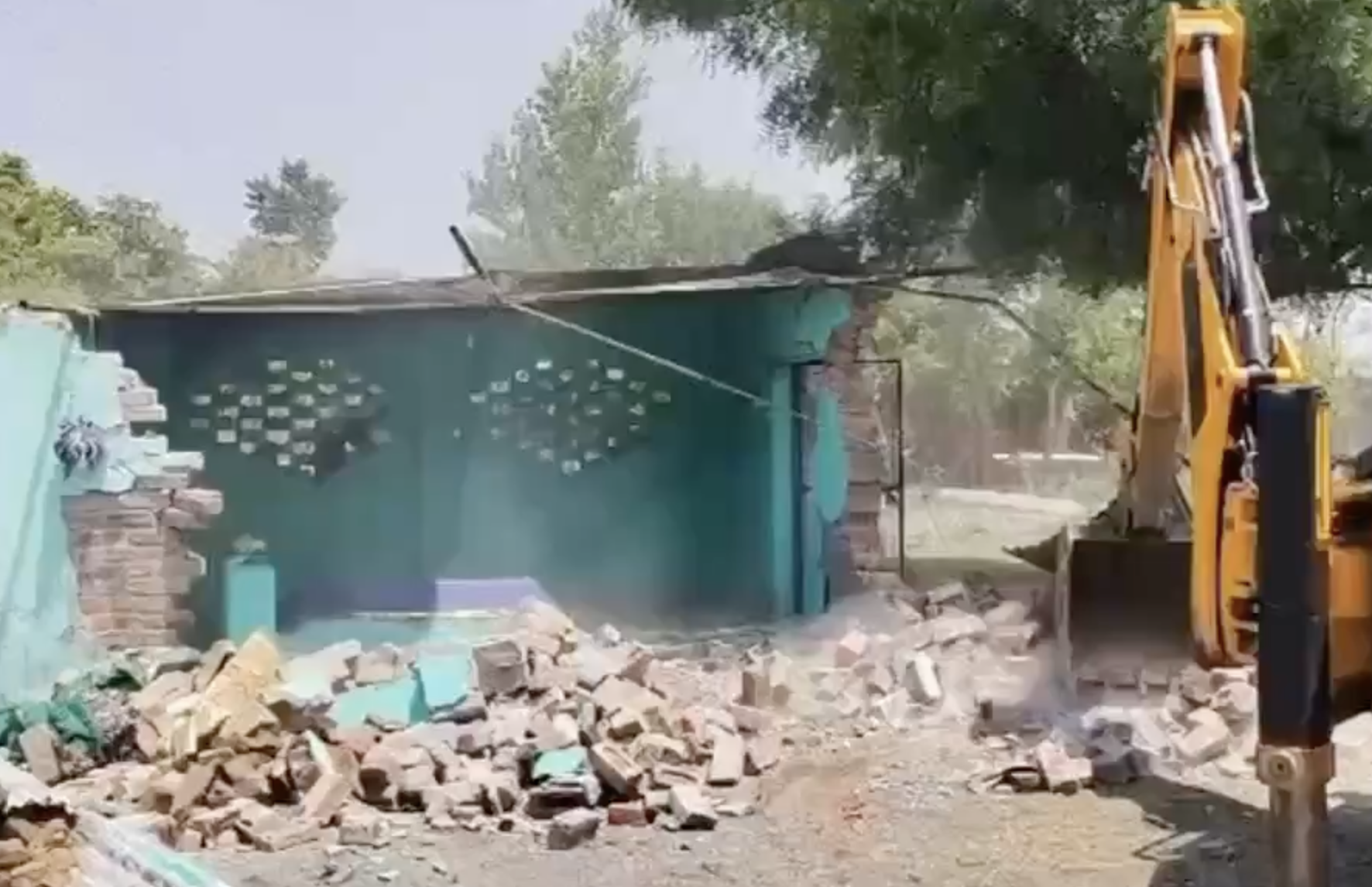 In Dehradun, Authorities Demolish Mazar Over Alleged Encroachment