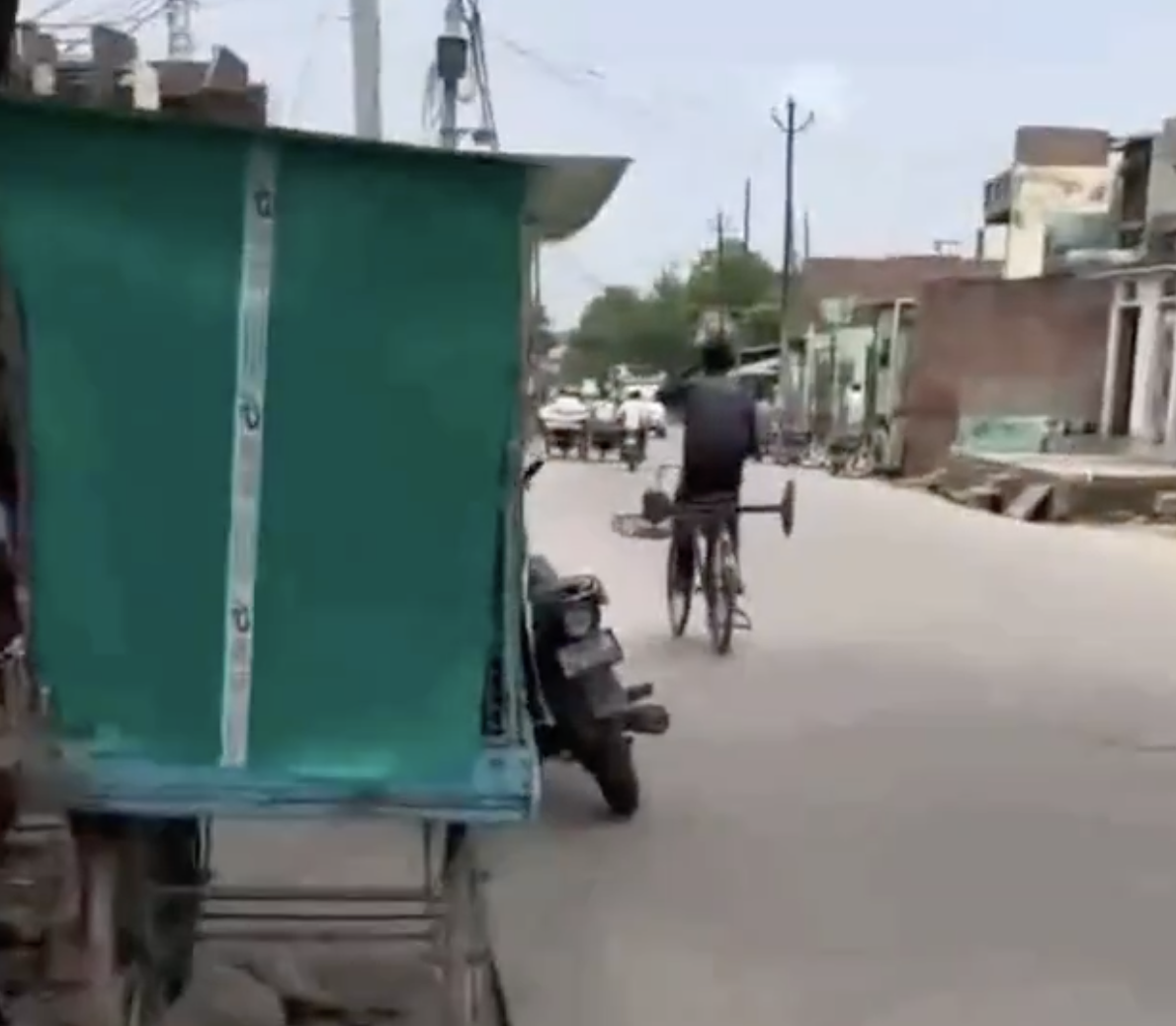In Vrindavan, Cow Vigilantes Shut Down Biryani Stall Amid “Jai Shri Ram” Chants